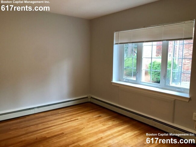 Photo - 14 Mt Ida St Apartment