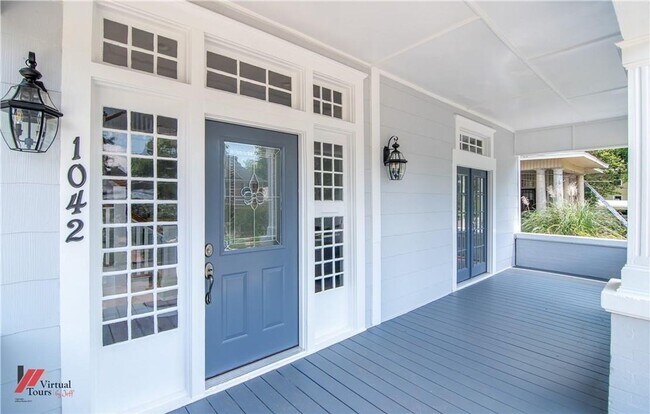 Building Photo - Incredible Historic Home - Multiple Lease ...