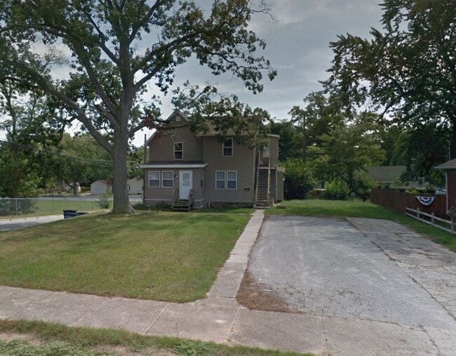 Building Photo - 307 Cleveland Ave