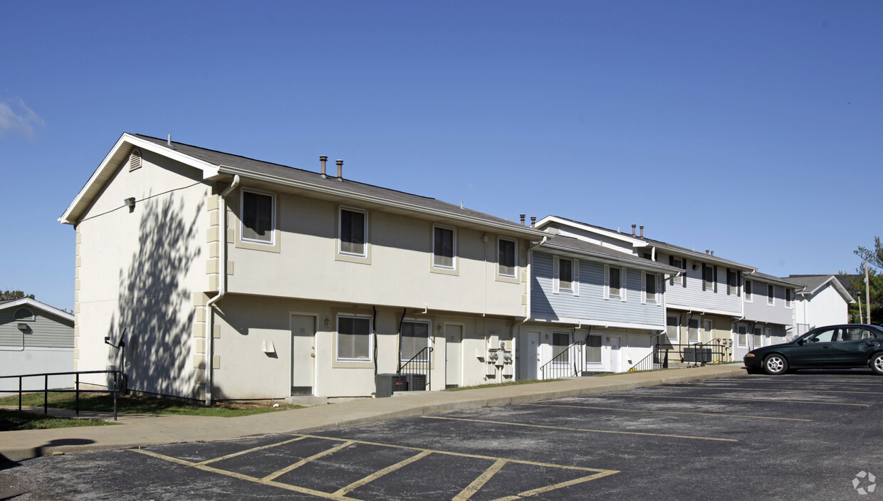 Primary Photo - Arbor Hill Apartments