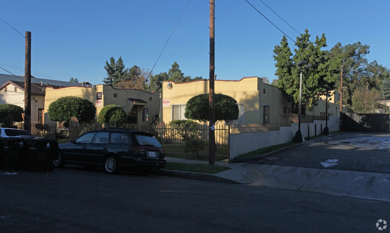 Primary Photo - 111 S Avenue 63