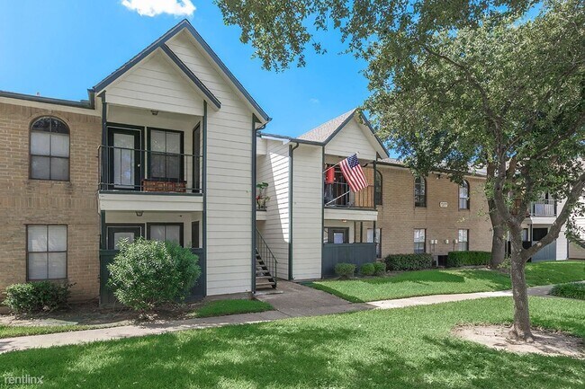 Building Photo - 2 br, 2 bath Condo - 2701 13th Ave North F...
