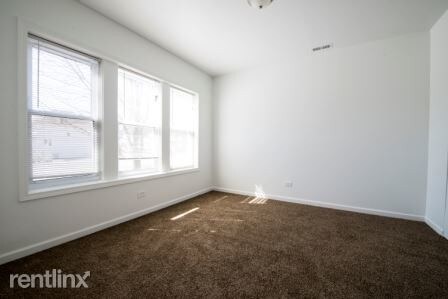 Foto del edificio - 3 br, 1 bath Apartment - 701 N Lotus Ave