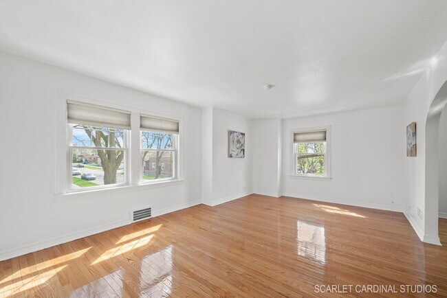 Foto del edificio - 3300 N Osage Ave