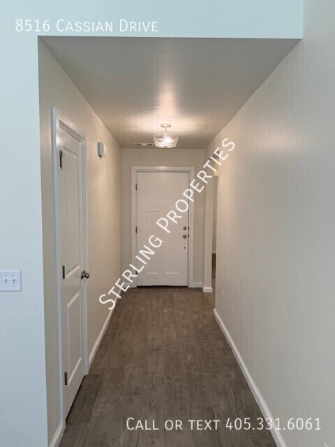Building Photo - 8516 Cassian Dr