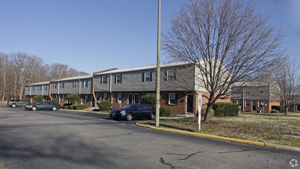 Highland Woods II (Bellsun) Apartments in Highland Springs, VA