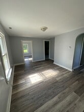 Building Photo - 3201 W 26th St
