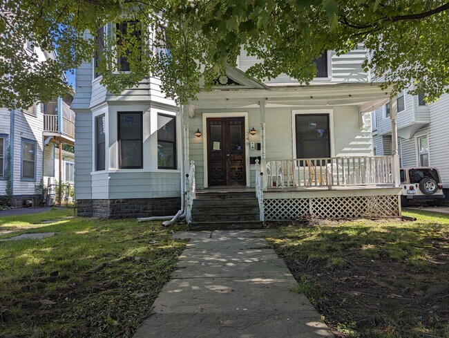 Building Photo - 246 Washington Ave
