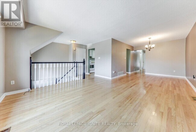 Building Photo - 1279 Northmount St