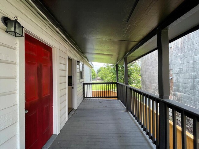 Foto del edificio - 2415 Bastrop St