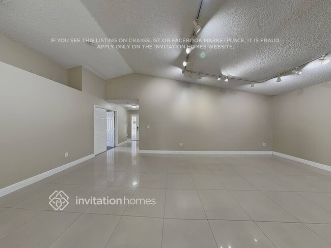 Foto del edificio - 1001 NW 125th Terrace