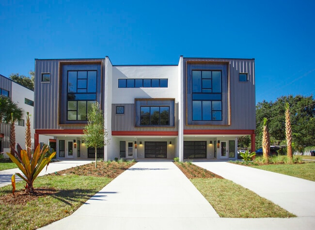 Building Photo - 1300 Francis Ave