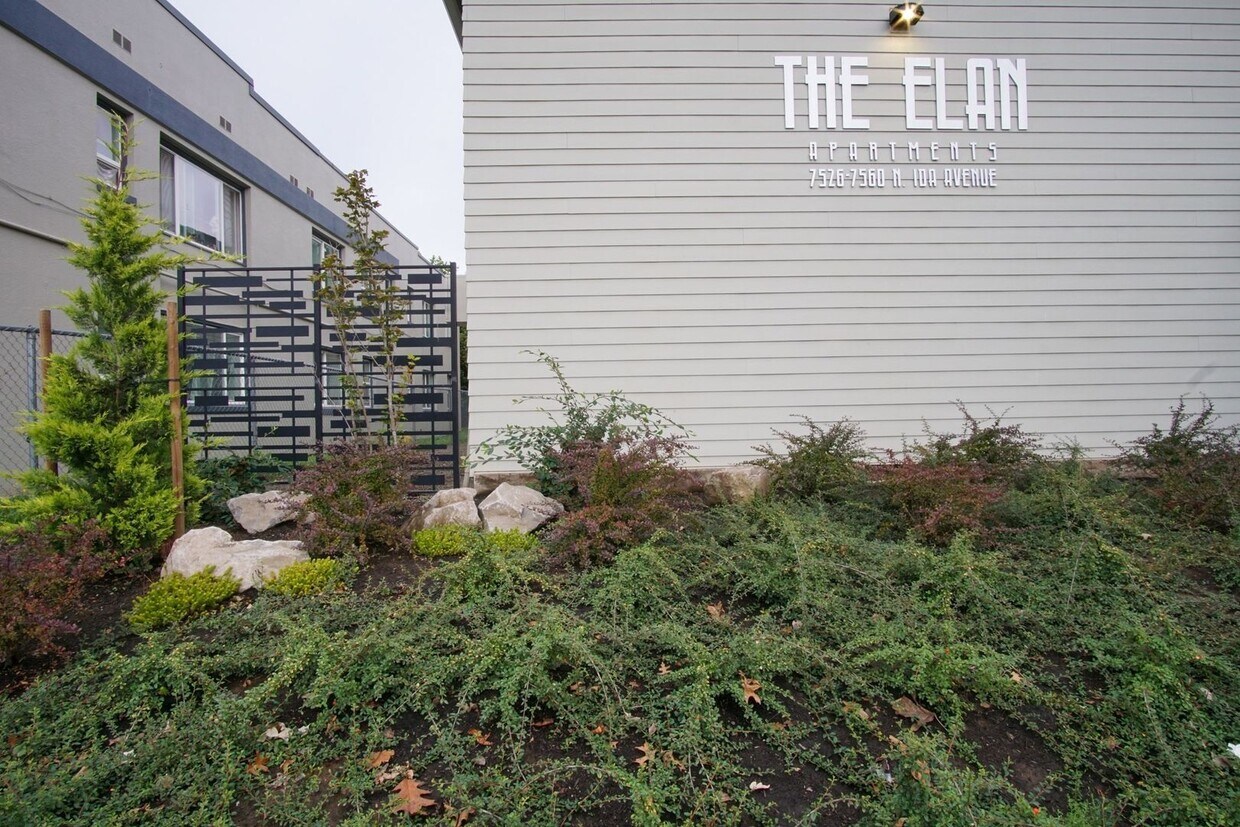 Primary Photo - 1-Bed w/Beautiful Kitchen & Off-Street Par...
