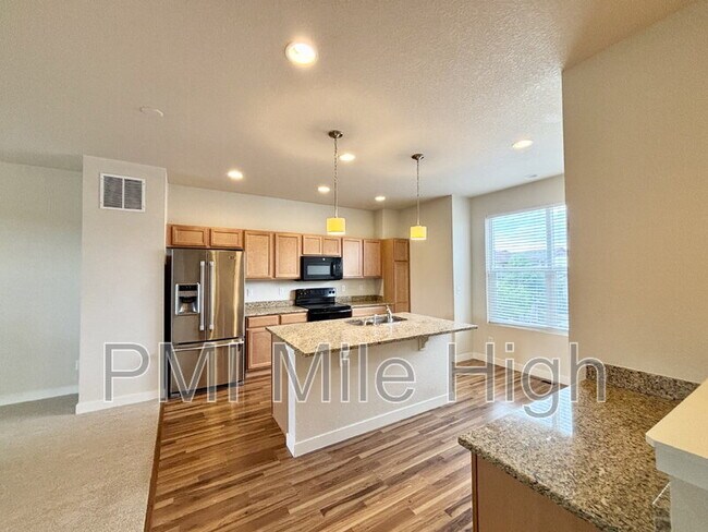 Foto del edificio - 11220 Uptown Ave