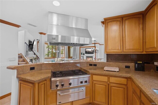 Foto del edificio - 502 Goldenrod Ave