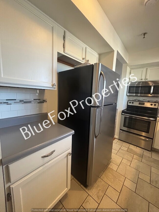 Foto del edificio - 2601 W Broadway Blvd