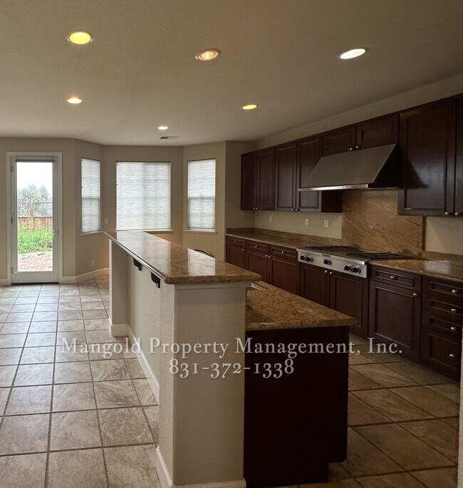 Foto del edificio - Stunning Two Story Seaside Highlands Home ...