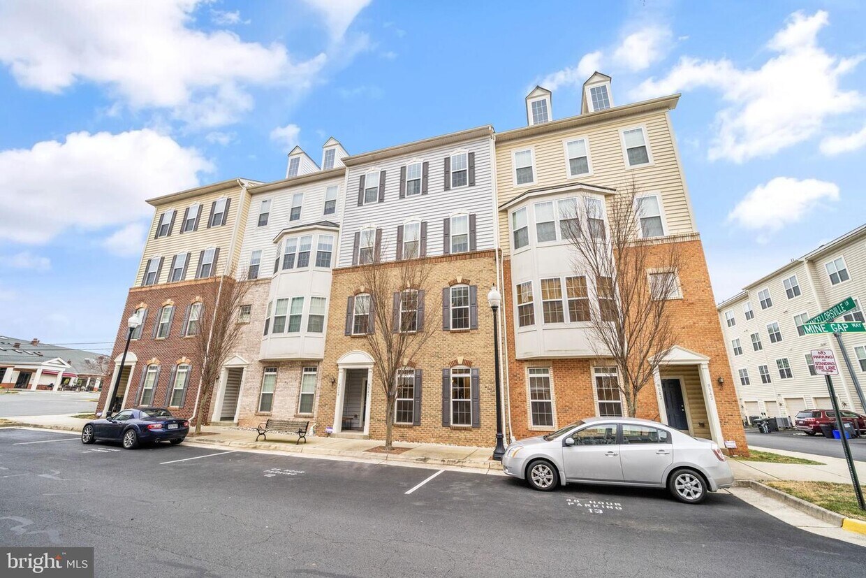 9541 Mine Gap Way, Manassas, VA 20110 Townhome Rentals in Manassas VA