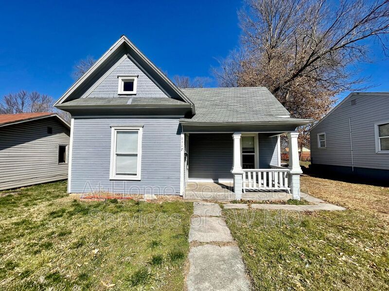 Primary Photo - 1117 W Thoman St