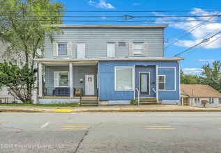 Building Photo - 1202 Main St