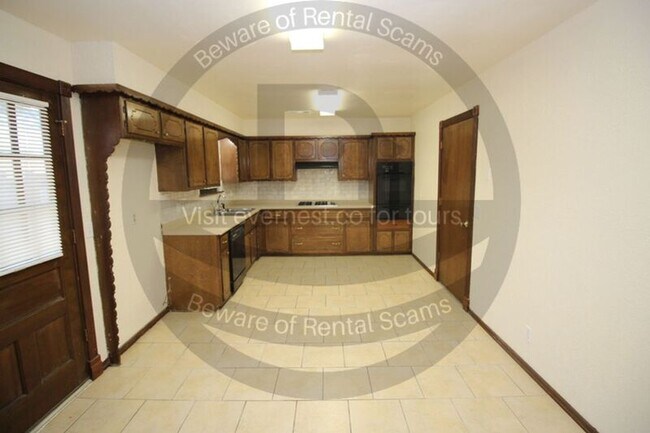 Foto del edificio - 14018 S Fern Pl