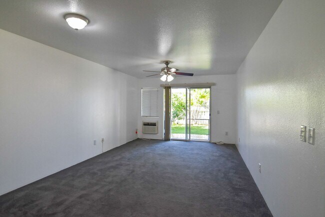 Foto del edificio - 2BED 2BATH 2PARKING AT PARKGLEN AT WAIKELE