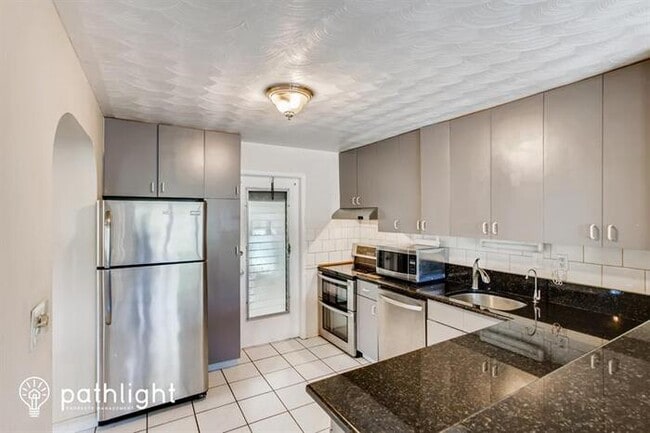 Building Photo - 1441 NE 32nd Pl, Pompano Beach, FL, 33064