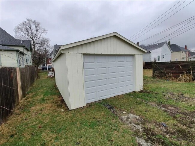 Foto del edificio - 406 W Franklin St