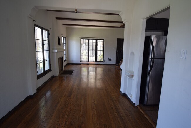 Building Photo - 1417 S Crescent Heights Blvd