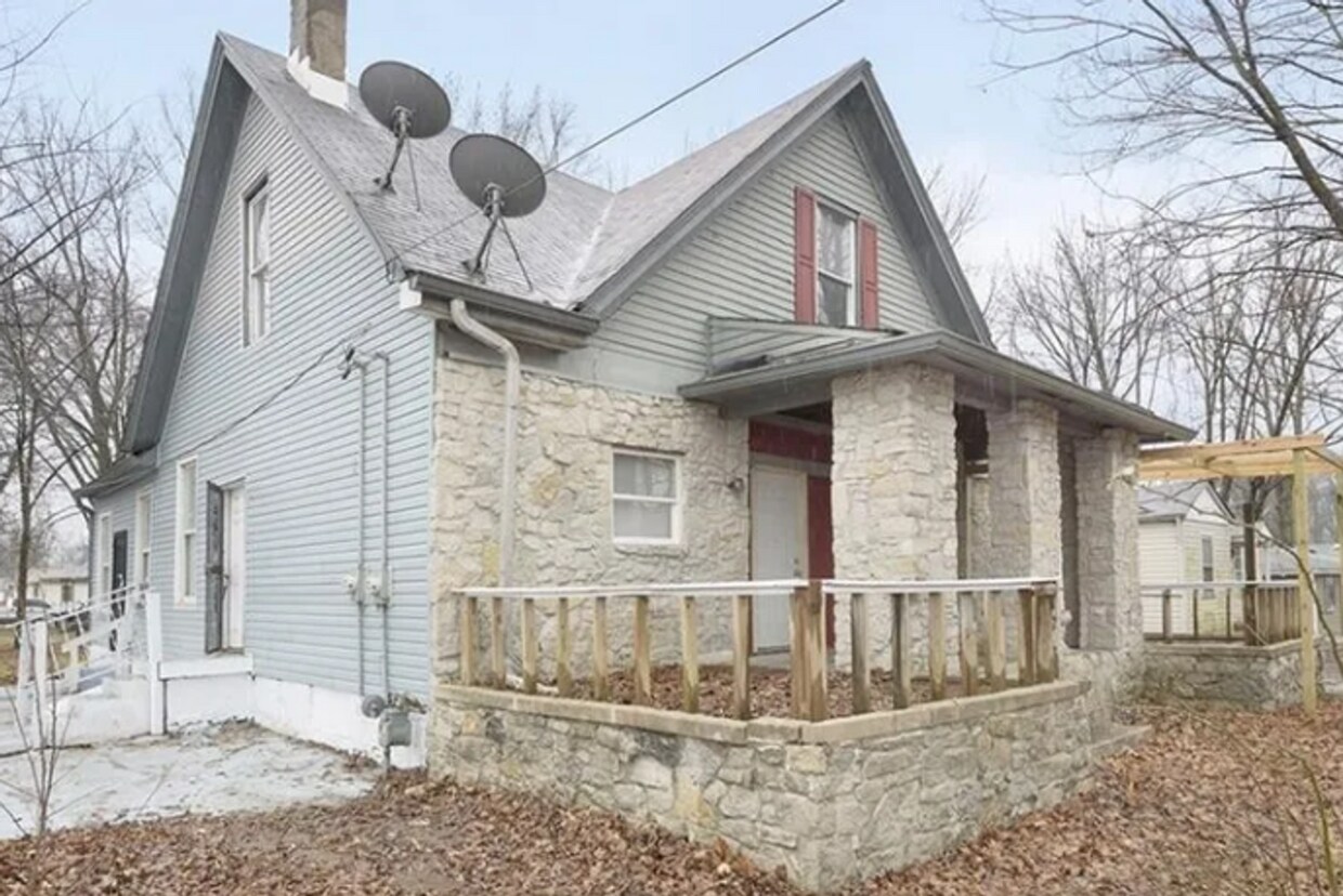 Photo - 2239 E 34th St