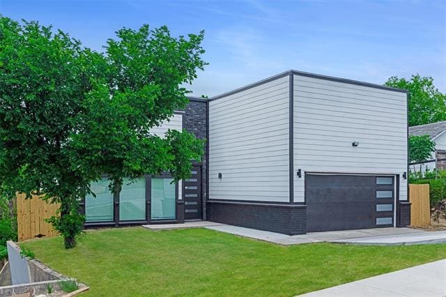 Building Photo - 5628 Houghton Ave