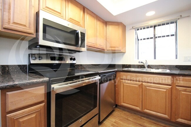 Building Photo - 3435 W Danbury Dr