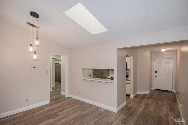 Foto del edificio - 5051 Grande Dr