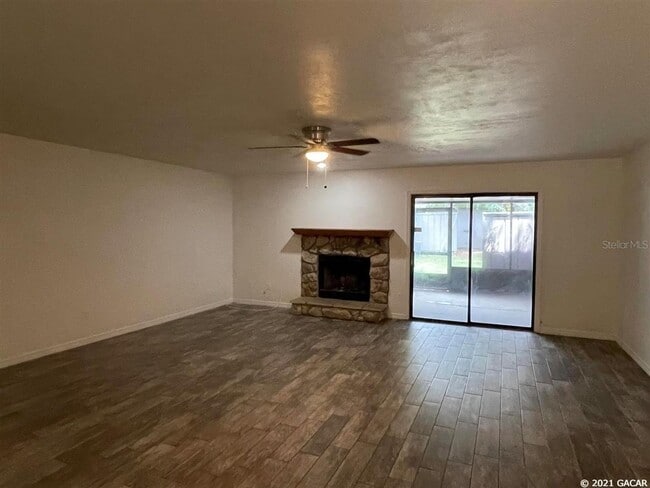 Building Photo - 2/2.5 Townhome in Mile Run