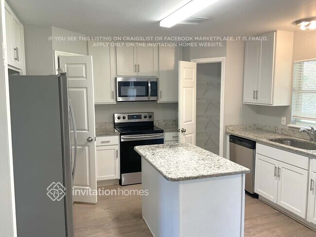 Building Photo - 1114 Dartford Dr