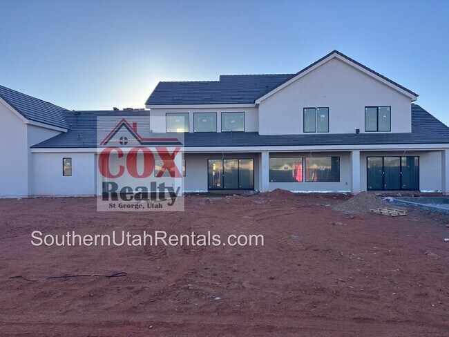 Building Photo - Gorgeous Washington Fields Home with 6 bed...