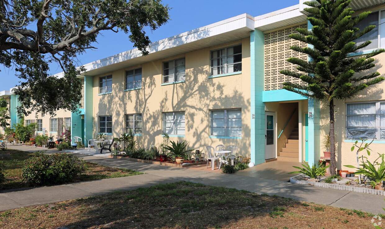 Palms East Apartment Cape Canaveral, FL