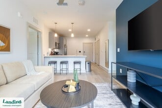 Building Photo - 158 Malachite Wy