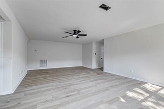 Building Photo - 10102 Wiggins St