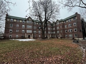 Building Photo - 1110 Curtiss St