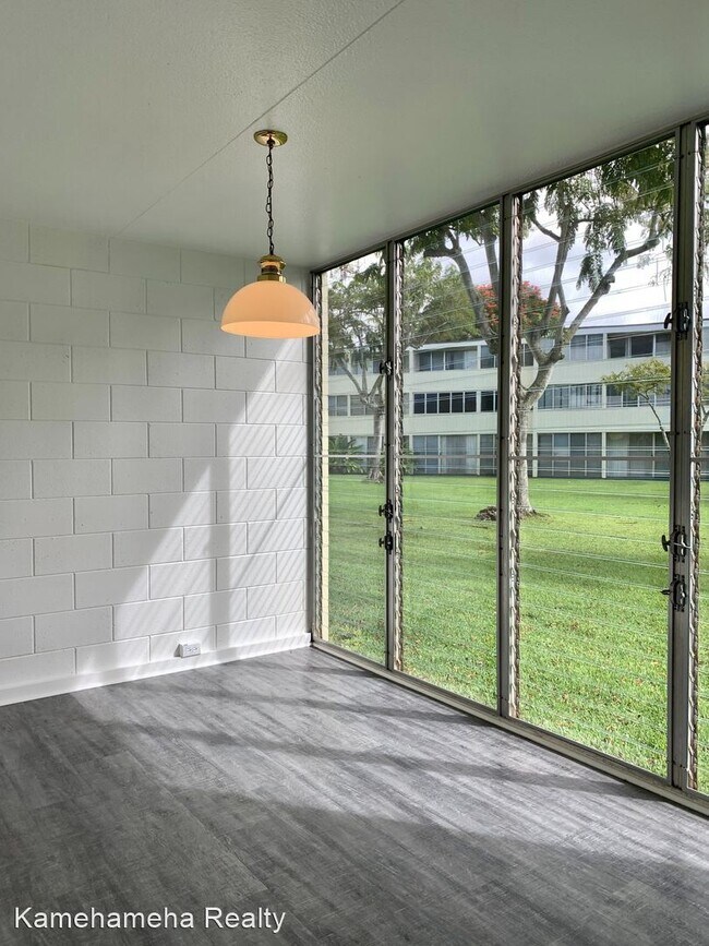 Building Photo - 2 br, 1 bath House - 95-015 Kuahelani Ave ...