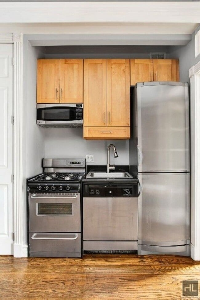 Building Photo - East 1st Street