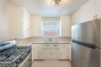 Building Photo - 4469 W 59th Pl