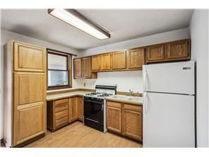 Building Photo - 1402 Thomas Ave W