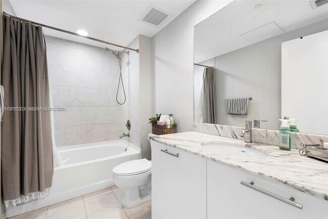 Foto del edificio - 951 Brickell Ave