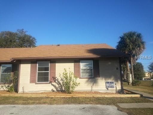 Primary Photo - 8 Sandalwood Ct
