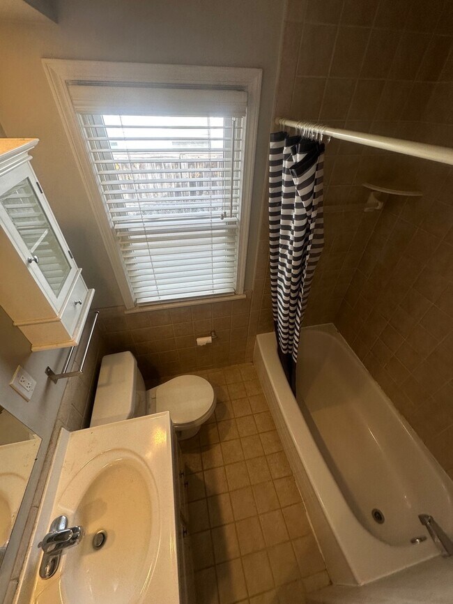 Foto del edificio - 3602 Ravena Ave