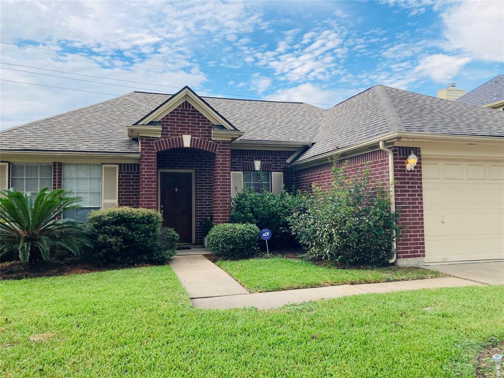 Primary Photo - 20430 Drakewood Dr