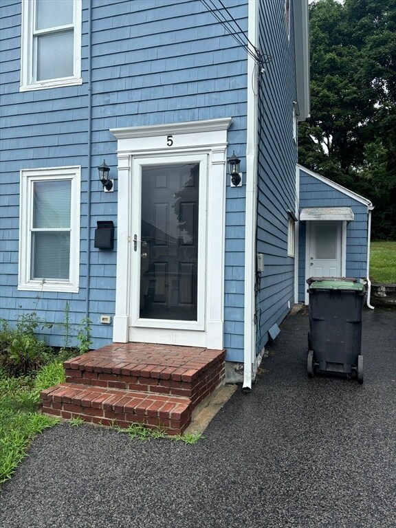 35 Finn Pl, Dedham, MA 02026 Townhome Rentals in Dedham MA