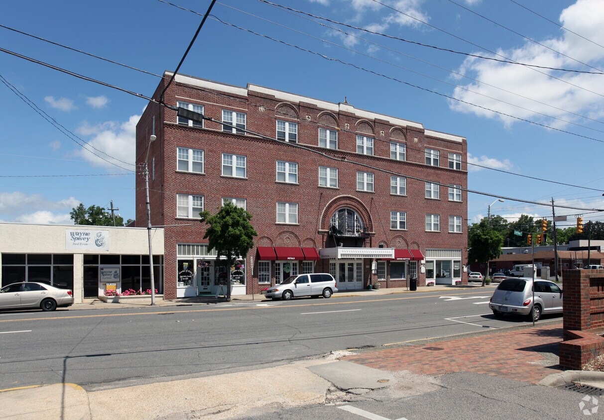 Building Photo - Sanford Makepeace Apartments